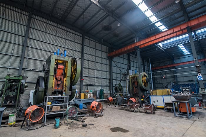 五常水泥厂网架安装